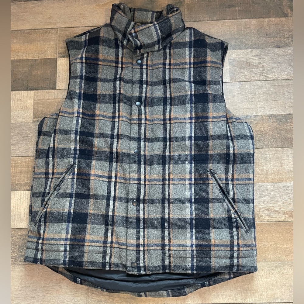 GAP plaid men's vest